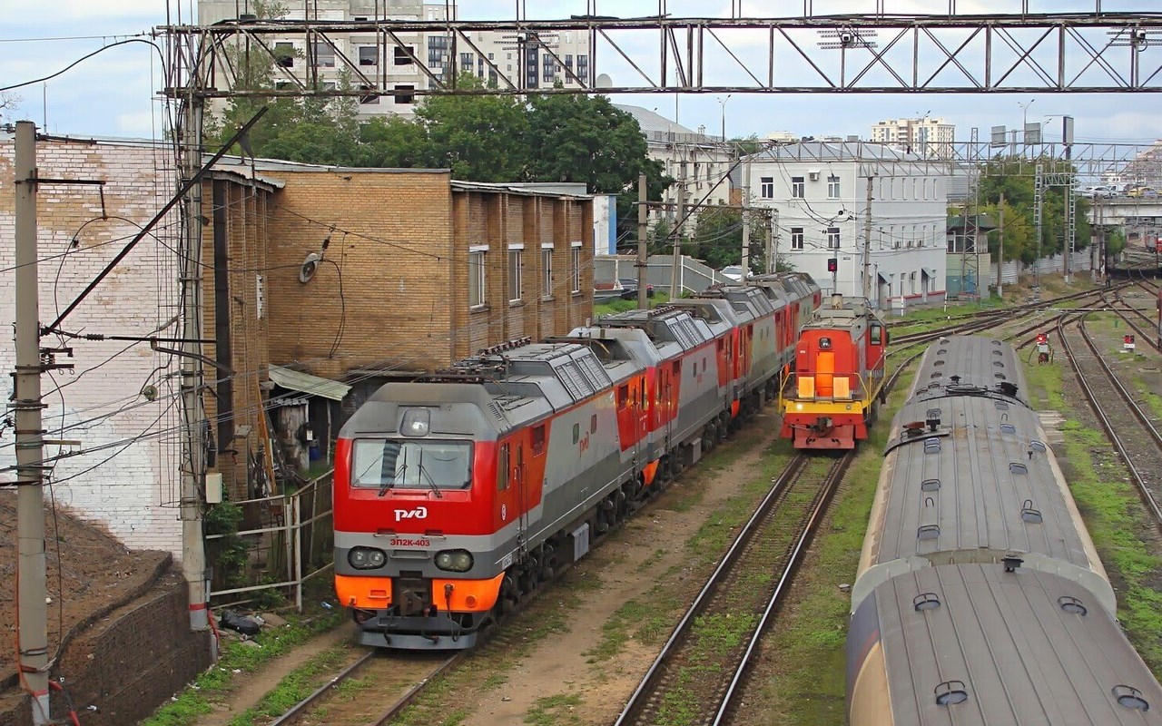 ЭП2К-403, ТЭМ18ДМ-1806
