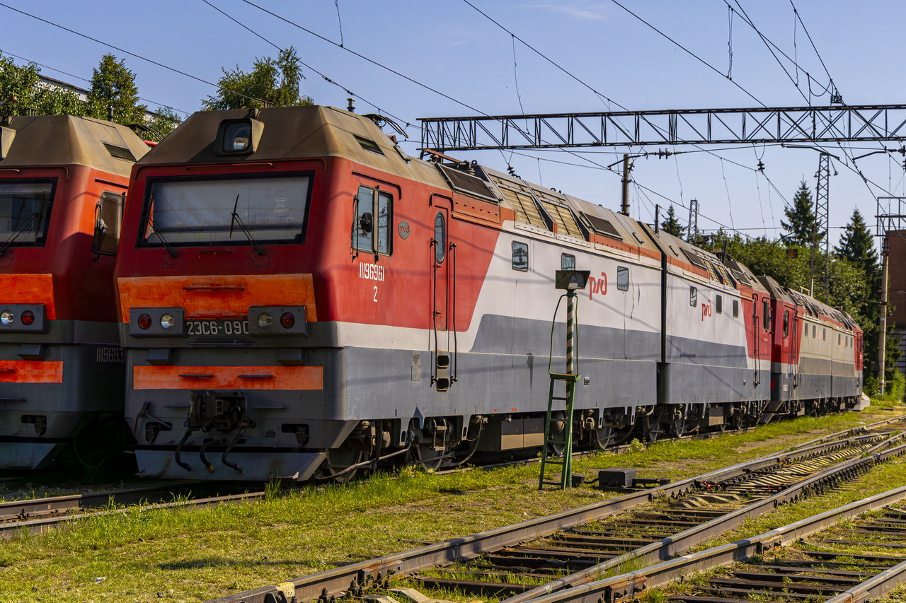 2ЭС6-090