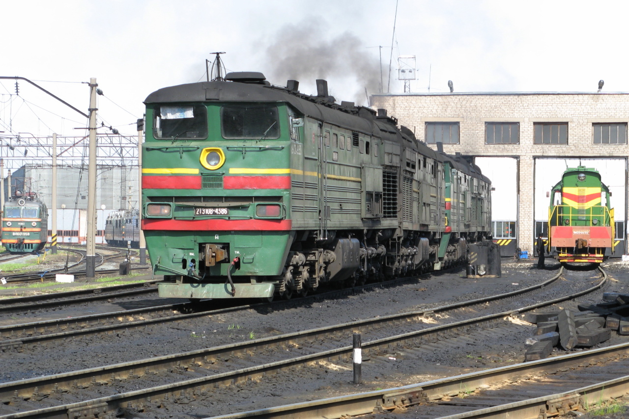 2ТЭ10В-4386