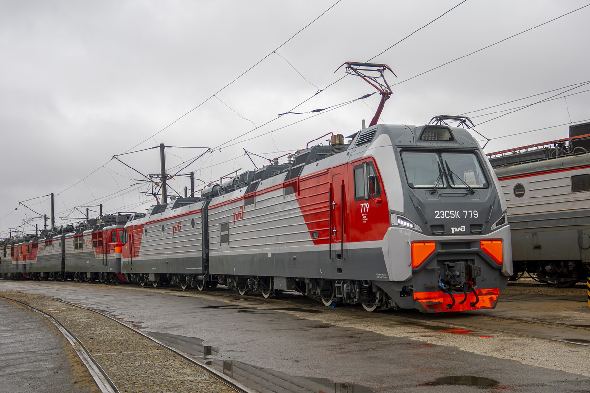 2ЭС5К-779
