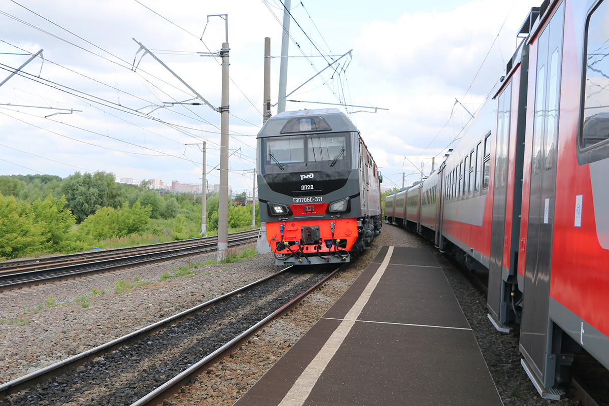 ТЭП70БС-371