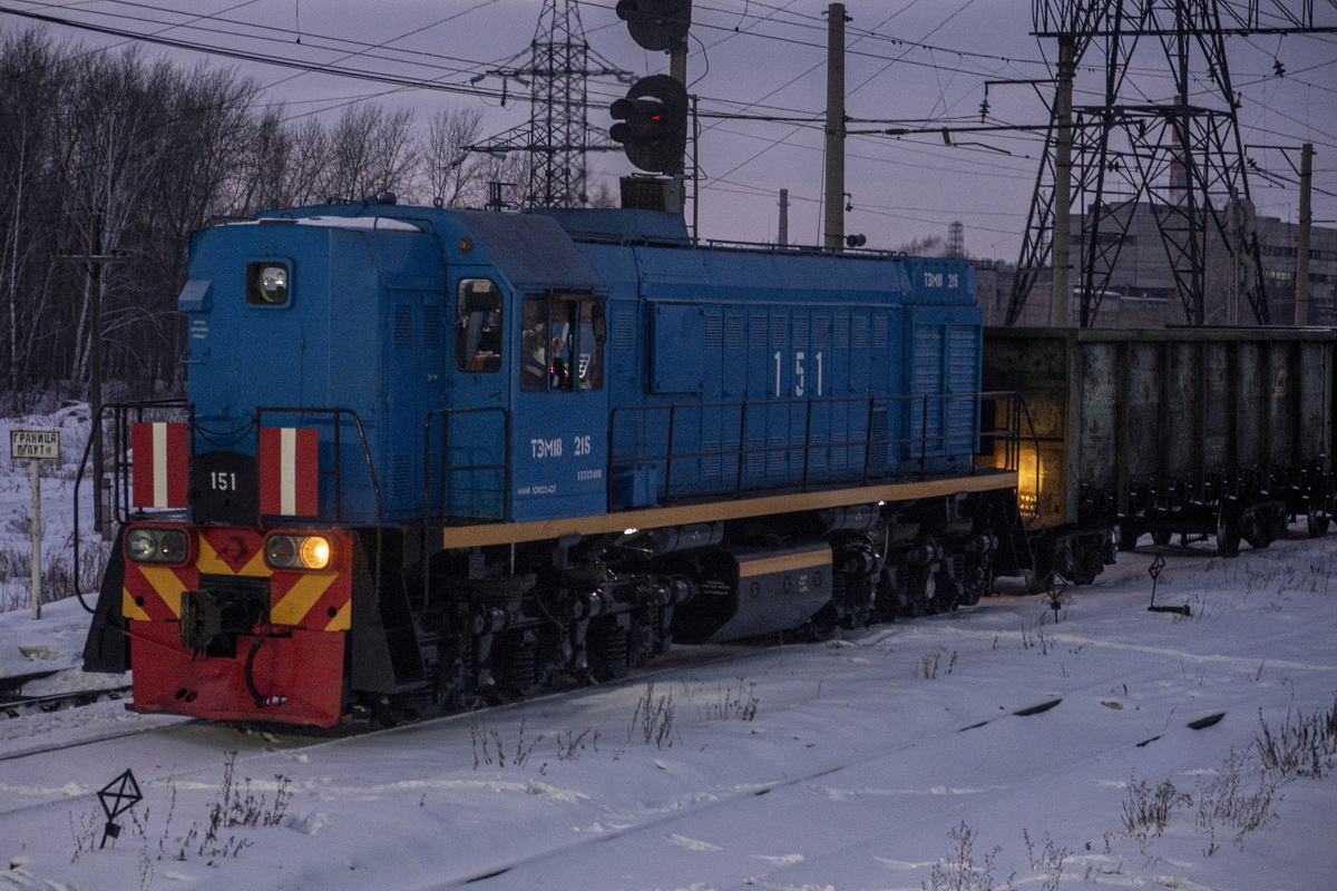 ТЭМ18-215