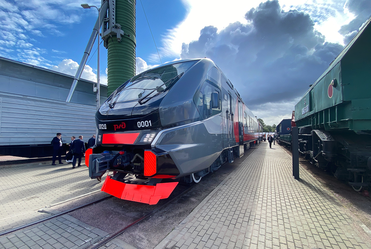 Головной вагон ДП2Д-001