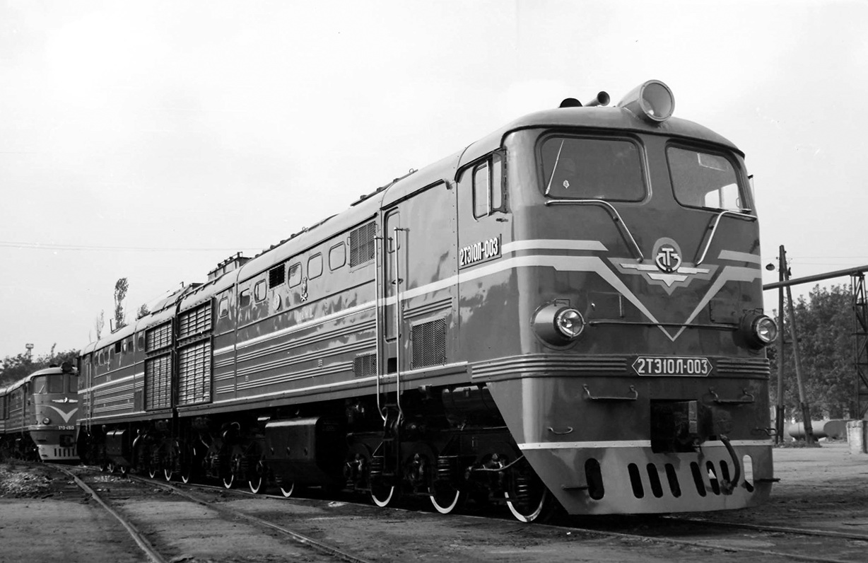 2ТЭ10Л-003