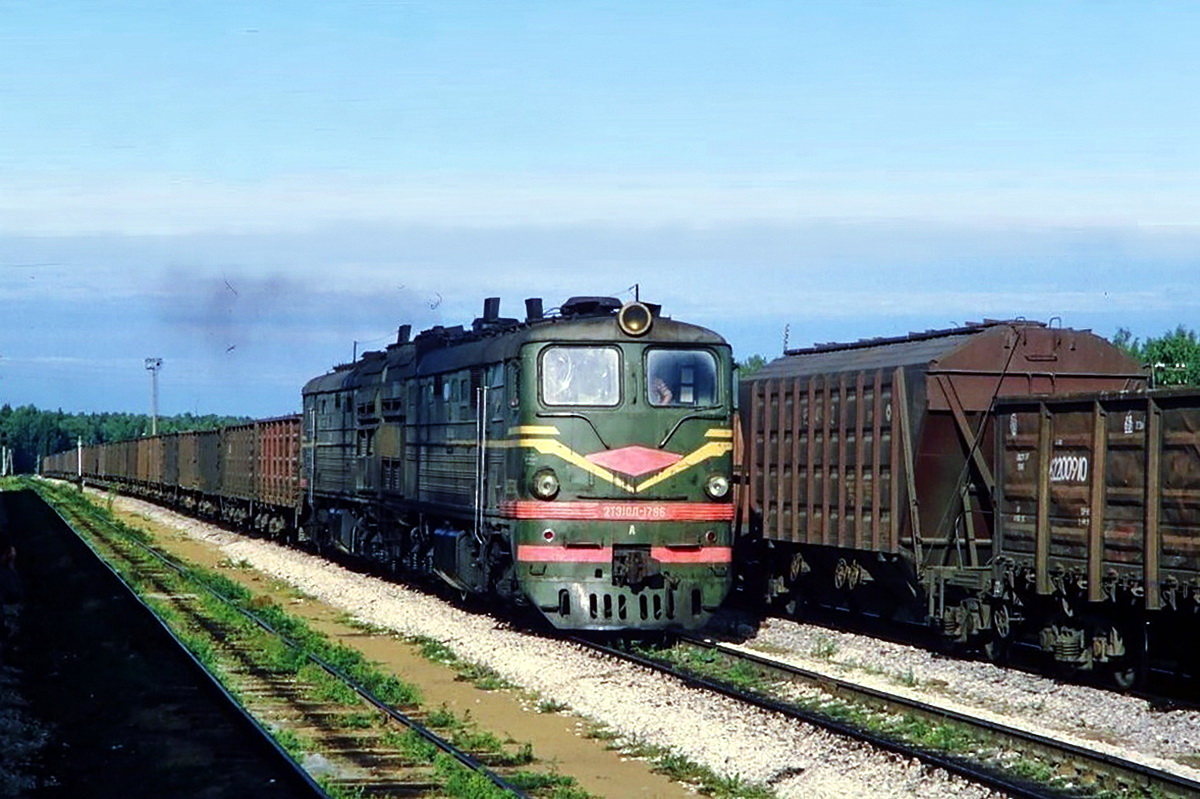 2ТЭ10Л-1796