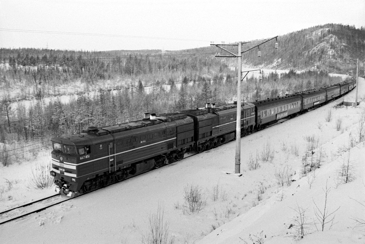 2ТЭ10М-3593