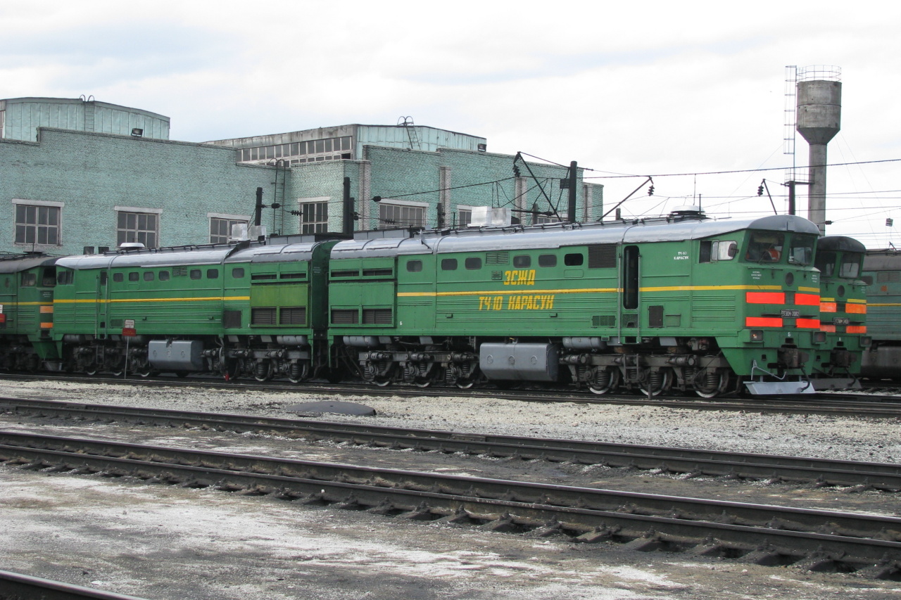 2ТЭ10М-2082