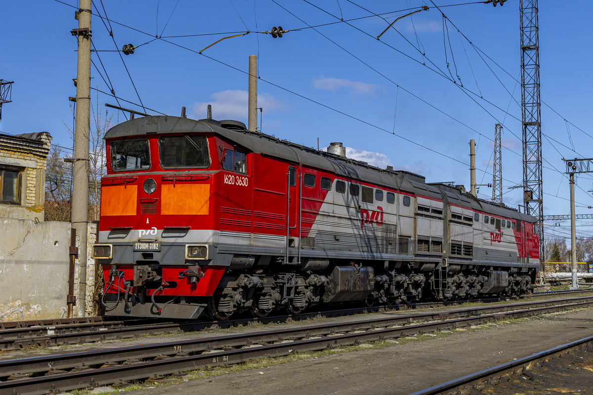 2ТЭ10М-3182