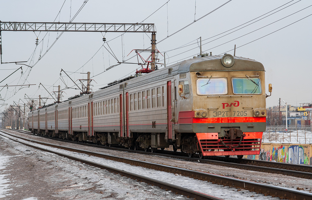ЭР2Т-7205