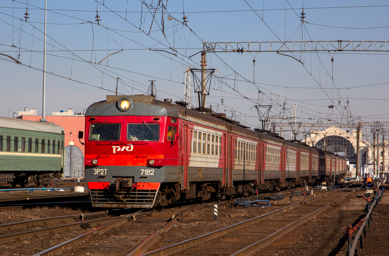 ЭР2Т-7182