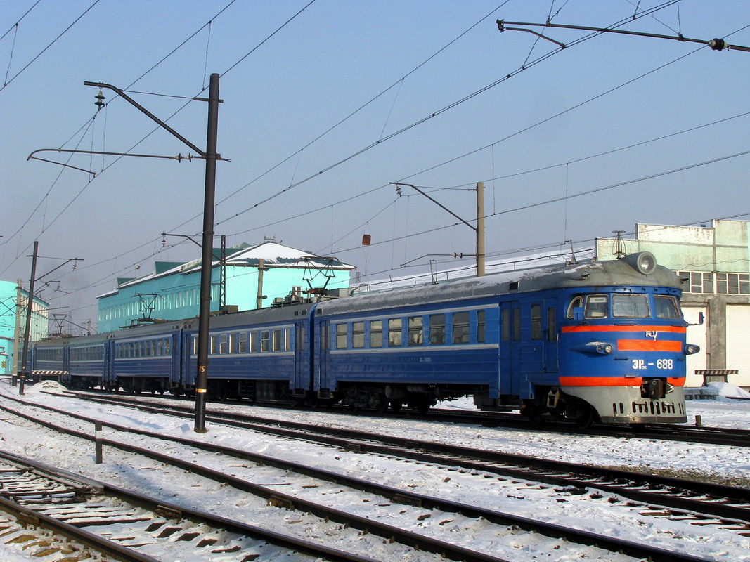 ЭР2К-688