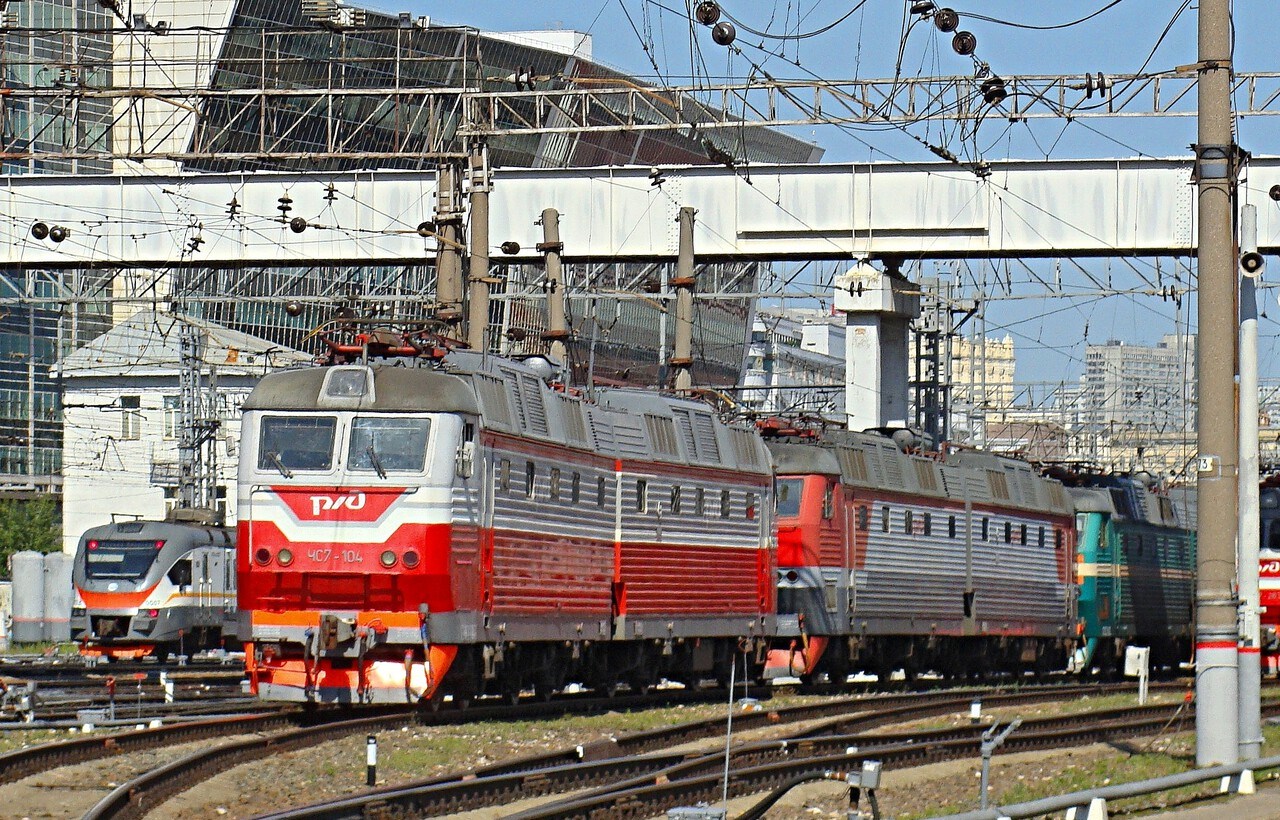 ЧС7-104