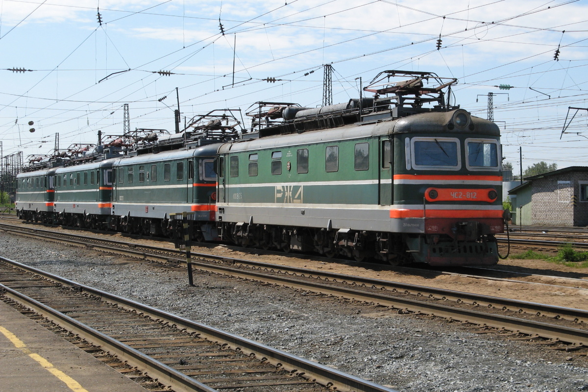 ЧС2-812