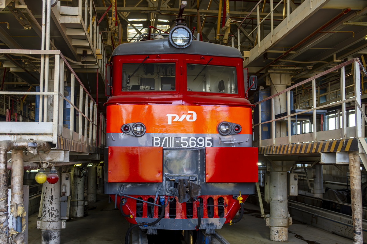ВЛ11-569