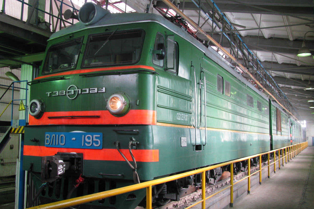 ВЛ10-195