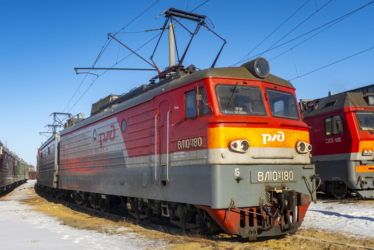 ВЛ10У-0180