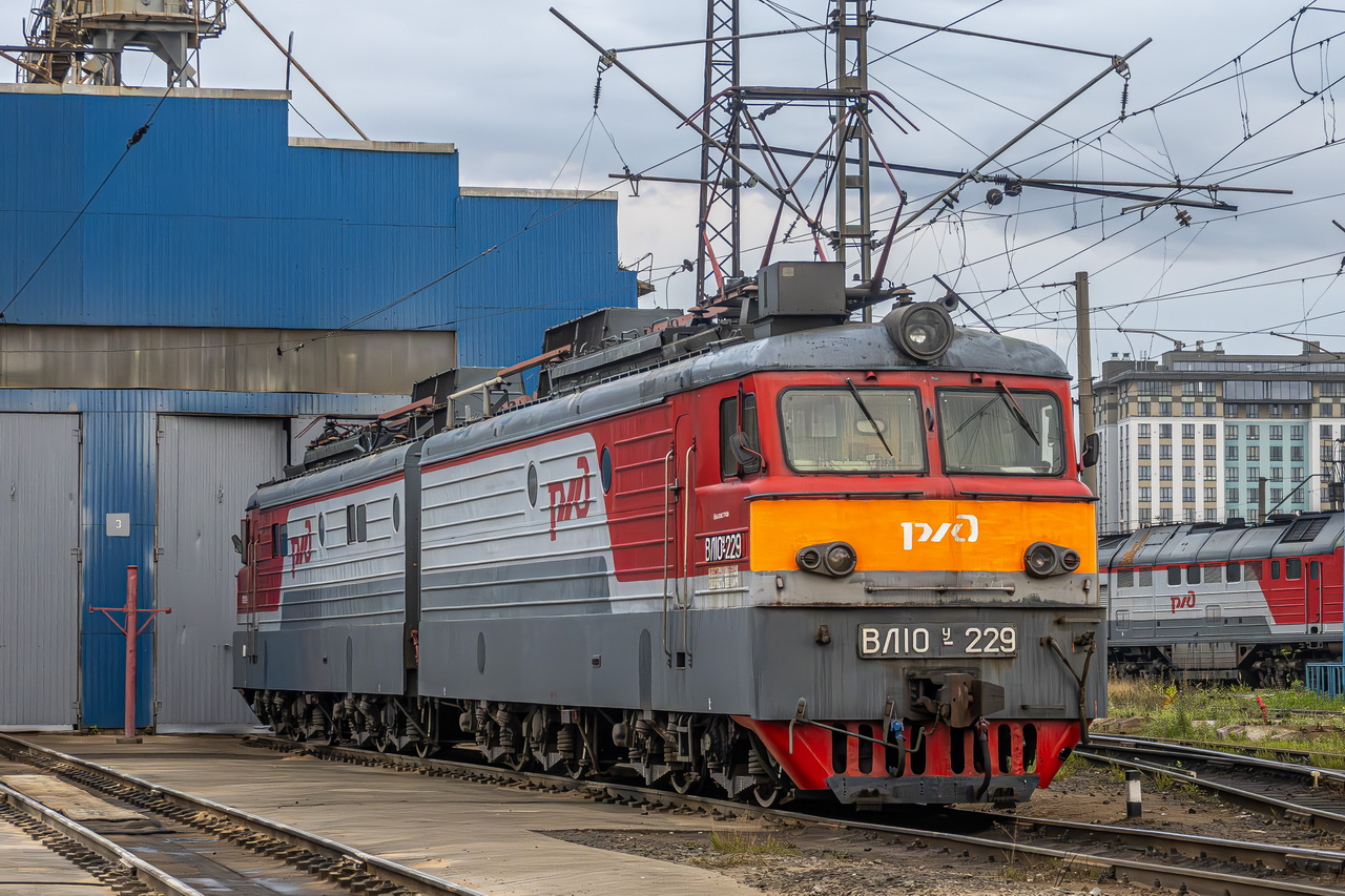 ВЛ10У-229