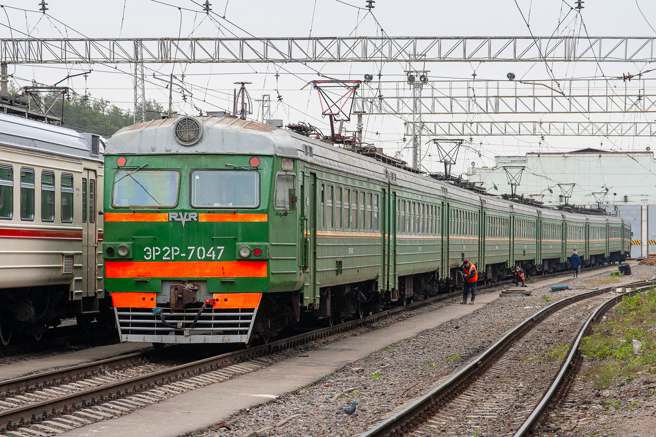 ЭР2Р-7047