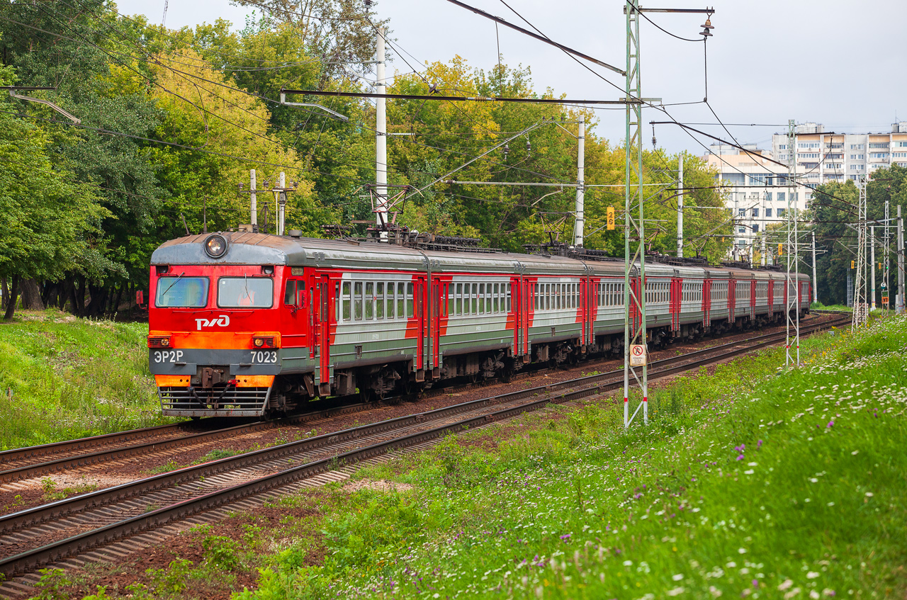 ЭР2Р-7023