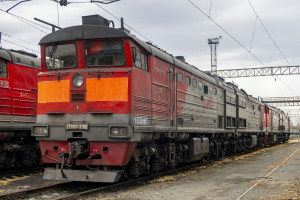 2ТЭ10М-3295