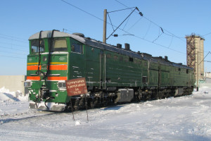 2ТЭ10М-2737