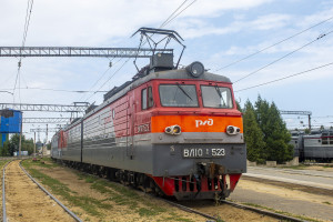 ВЛ10У-523