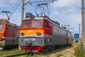 ВЛ10У-566